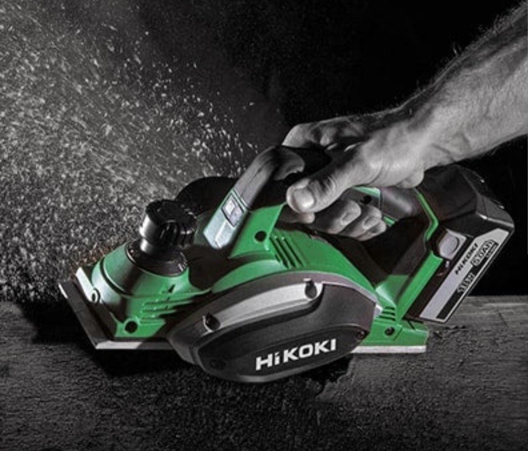 Hikoki 18v Planer P18DSL|Shaving Grace of a Slick bit of Kit 😎